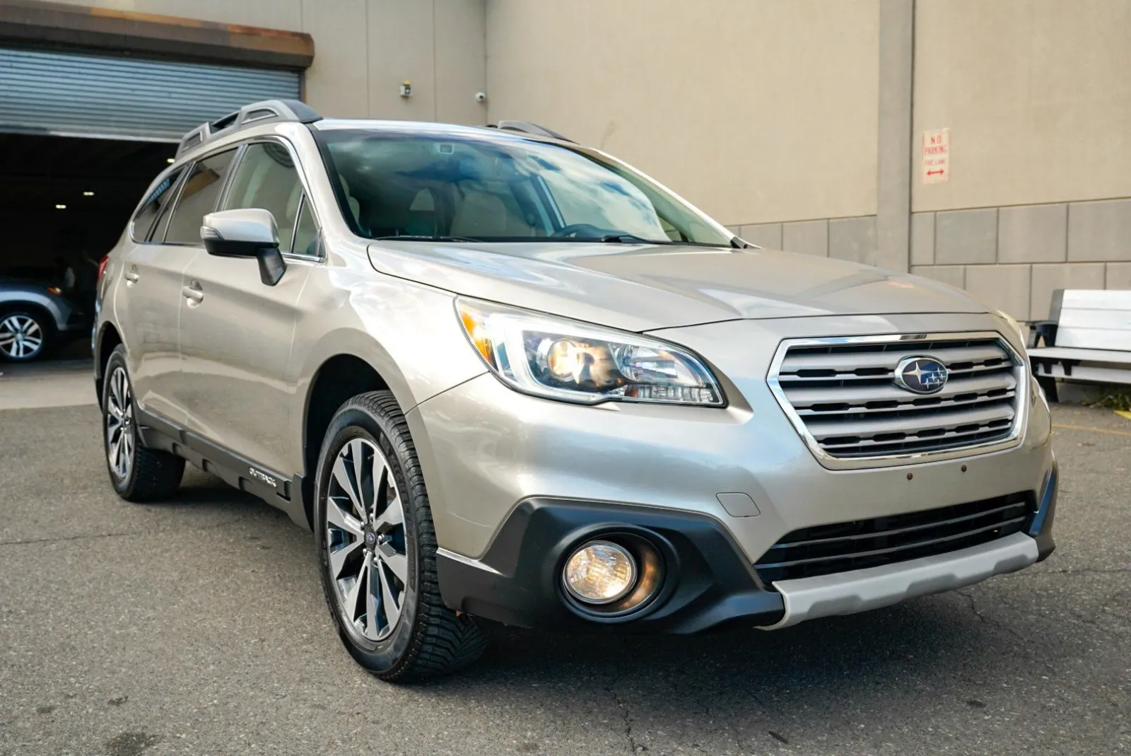 Subaru Outback photo 3