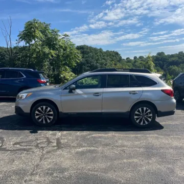 Another view of 2015 Subaru Outback 2.5i Limited for sale in Carlstadt, NJ at 101 Motors
