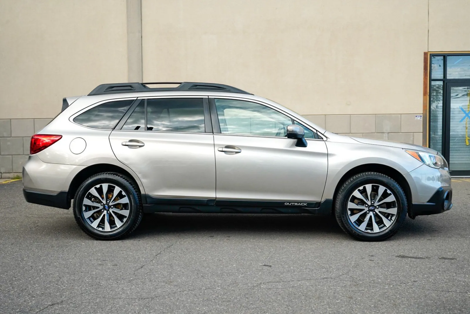 Subaru Outback photo 4
