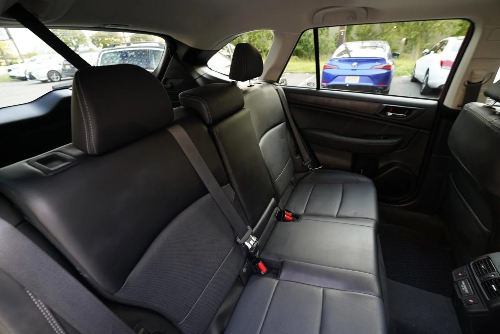 Subaru Outback photo 39