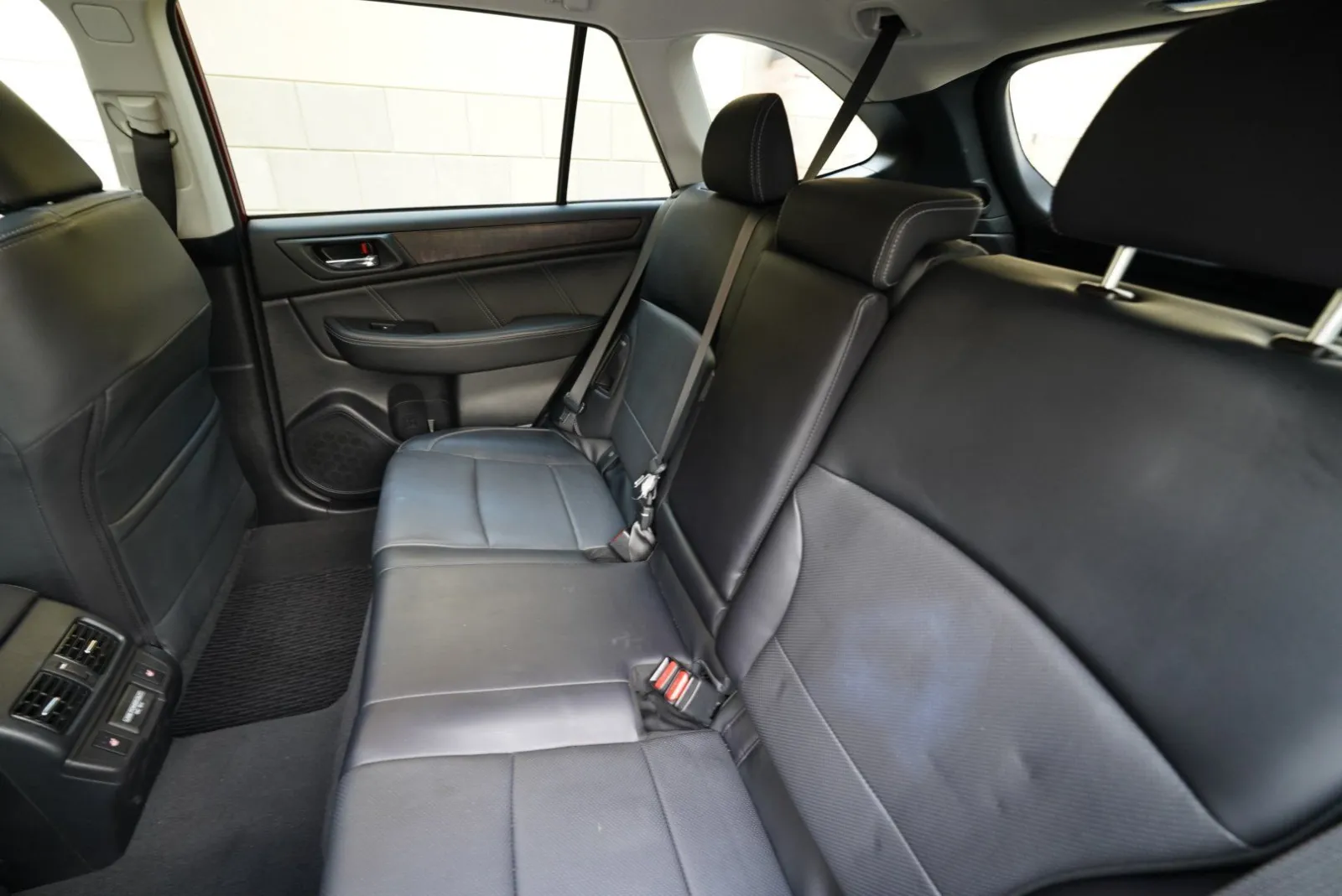 Subaru Outback photo 31