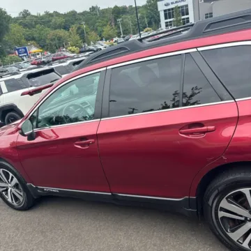 More photos of 2018 Subaru Outback 2.5i Limited at 101 Motors, NJ