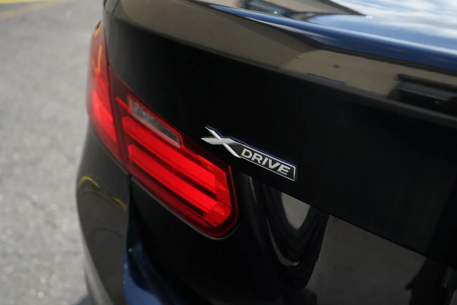 BMW 328i photo 12