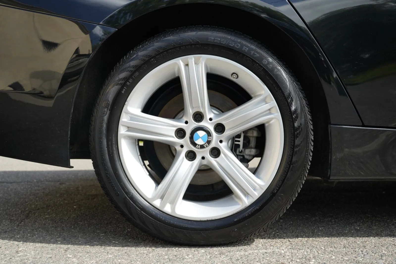 BMW 328i photo 16