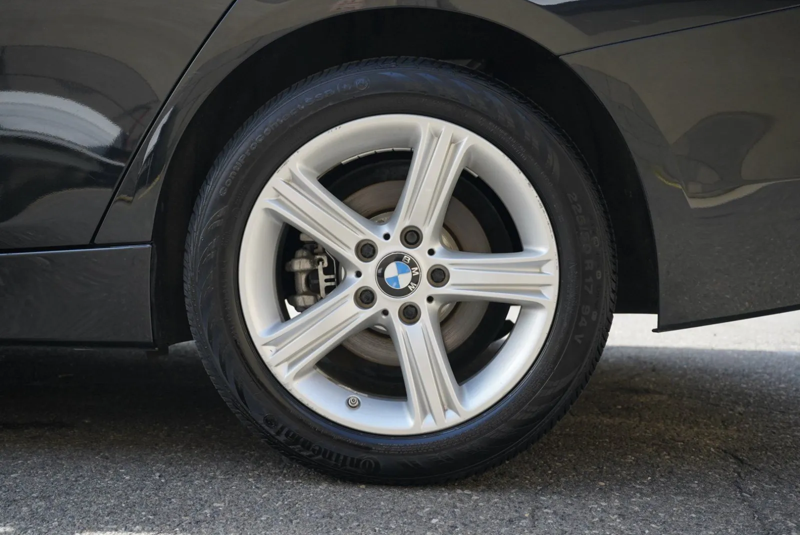 BMW 328i photo 15