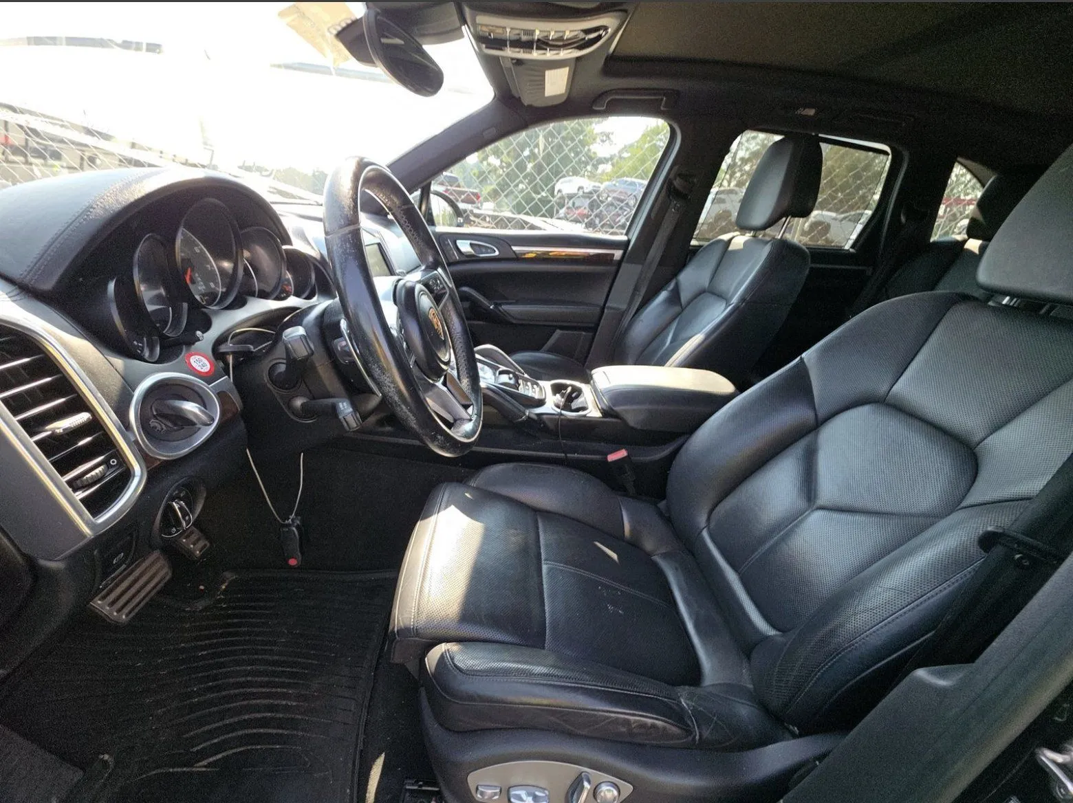 Porsche Cayenne photo 7