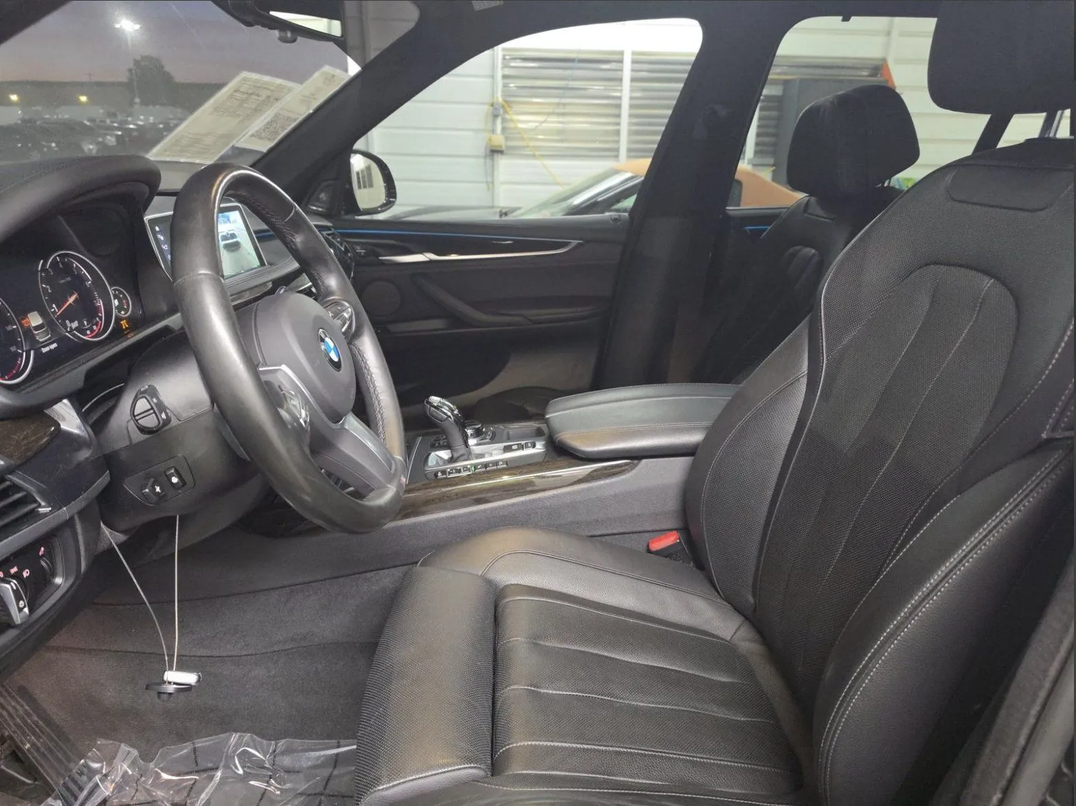 BMW X5 photo 7