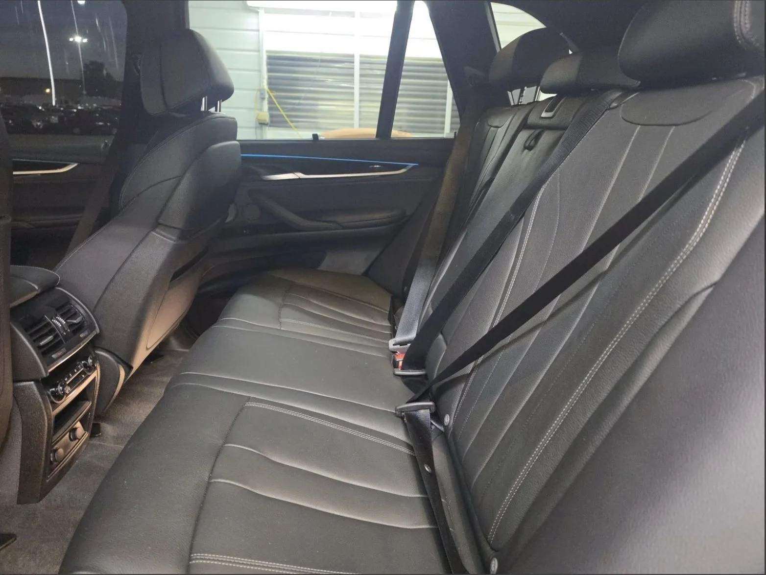 BMW X5 photo 8