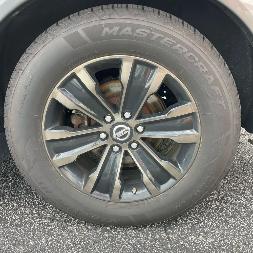 Nissan Armada photo 20