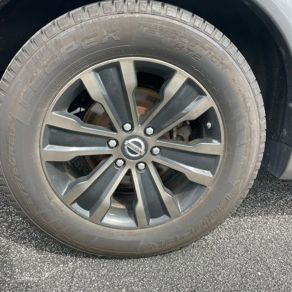 Nissan Armada photo 21