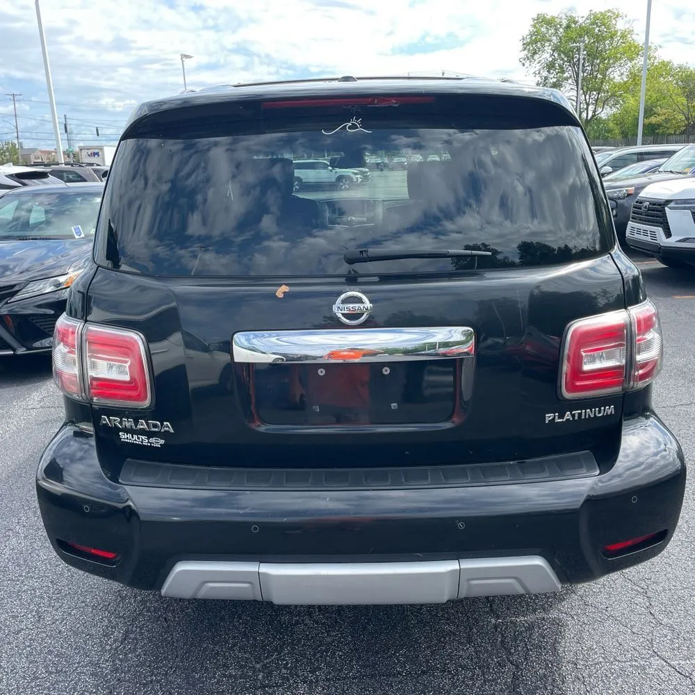 Nissan Armada photo 9