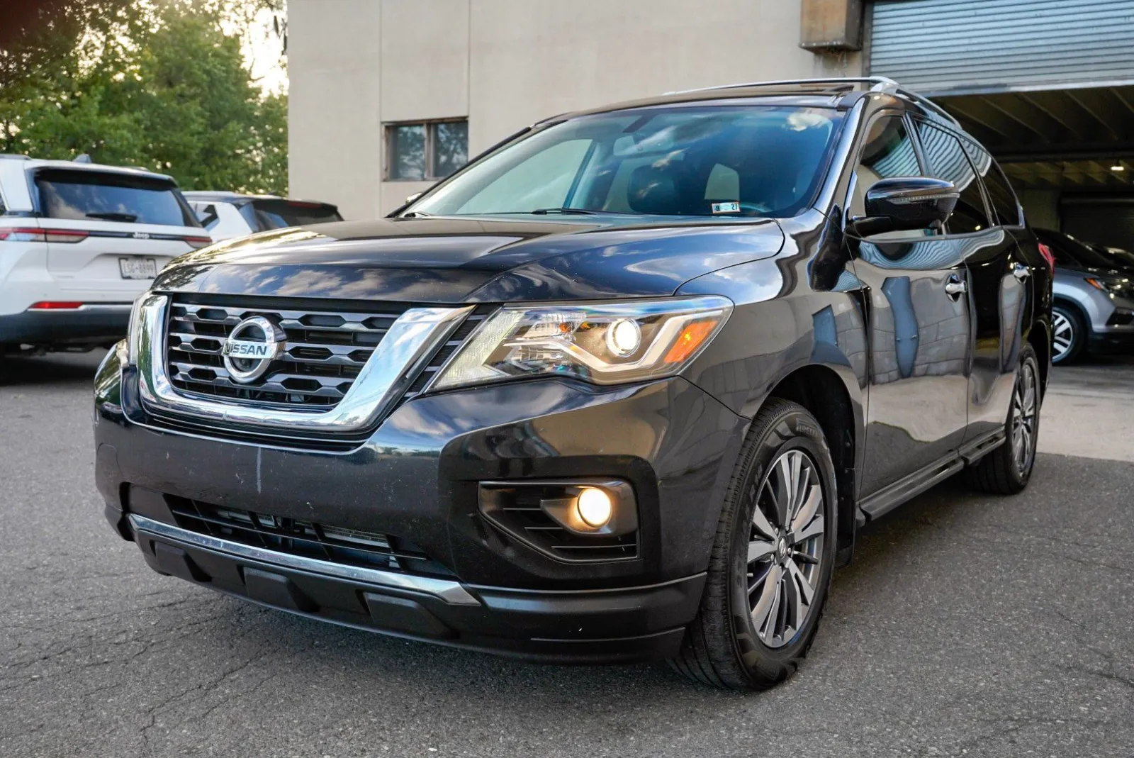 Nissan Pathfinder photo 9