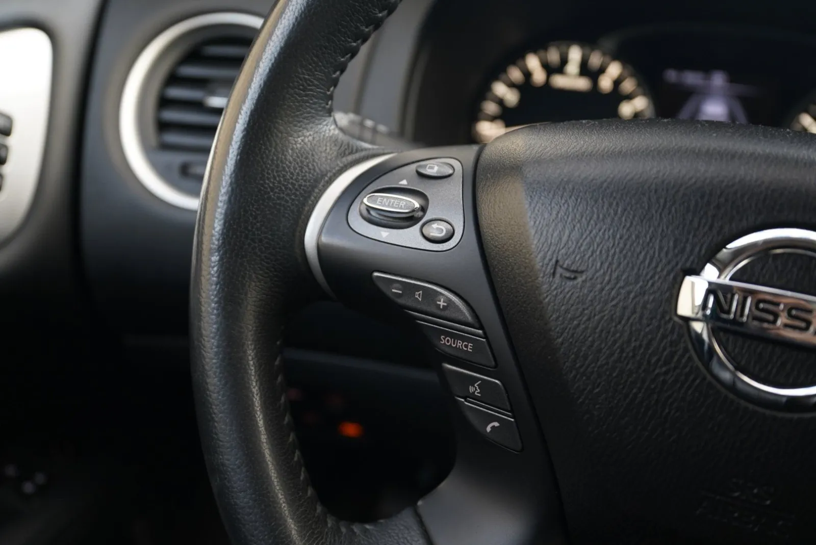 Nissan Pathfinder photo 56
