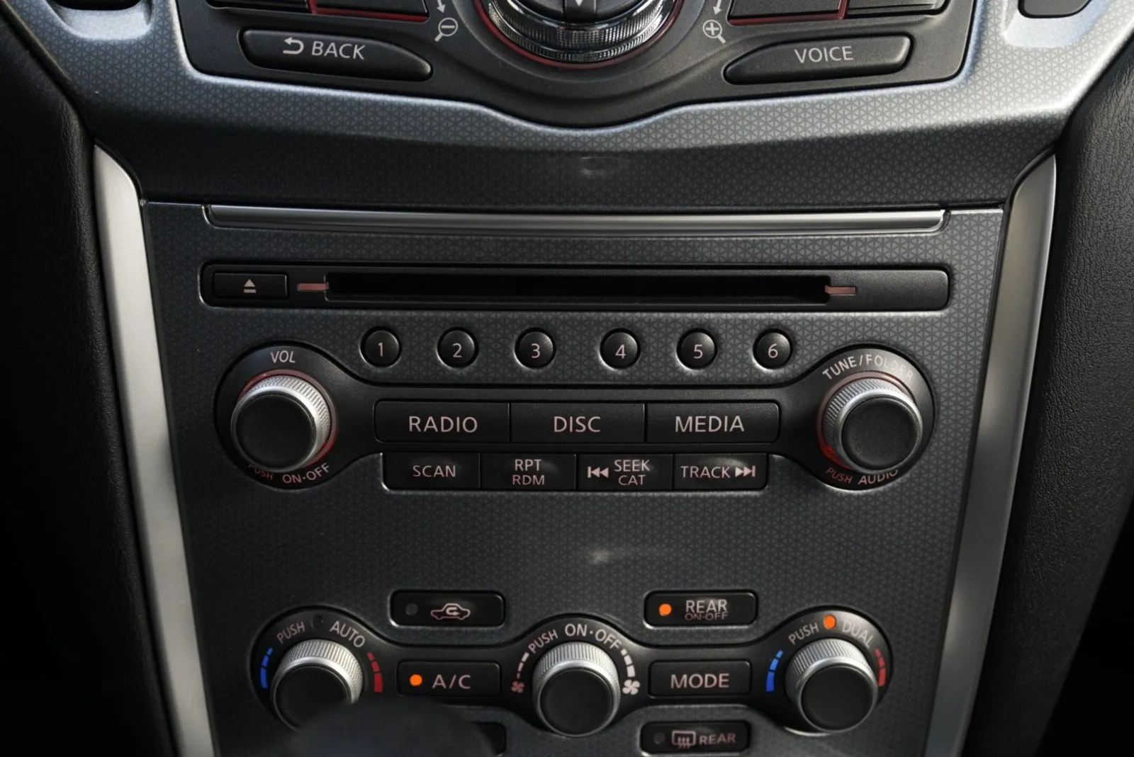 Nissan Pathfinder photo 50