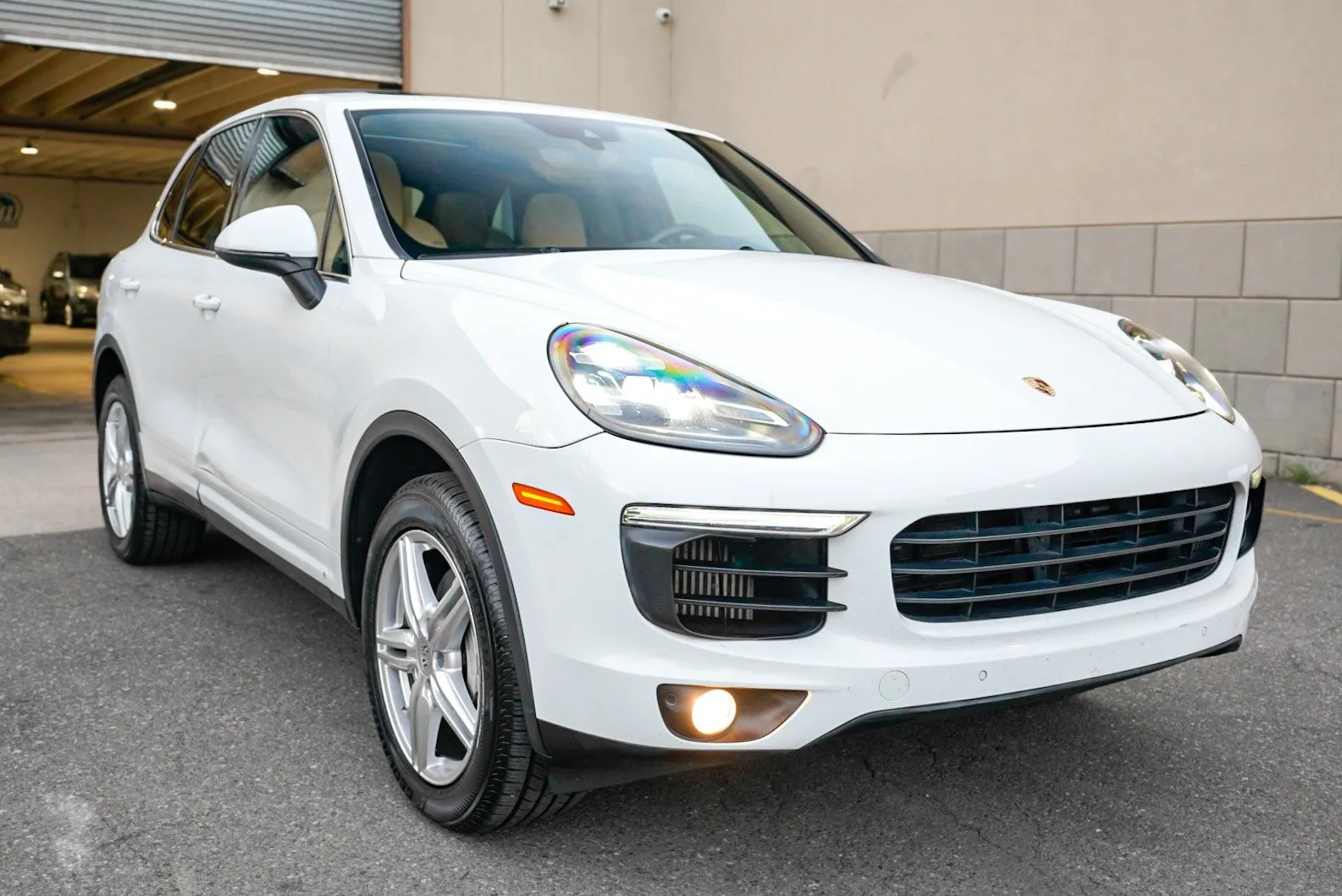 Porsche Cayenne photo 3