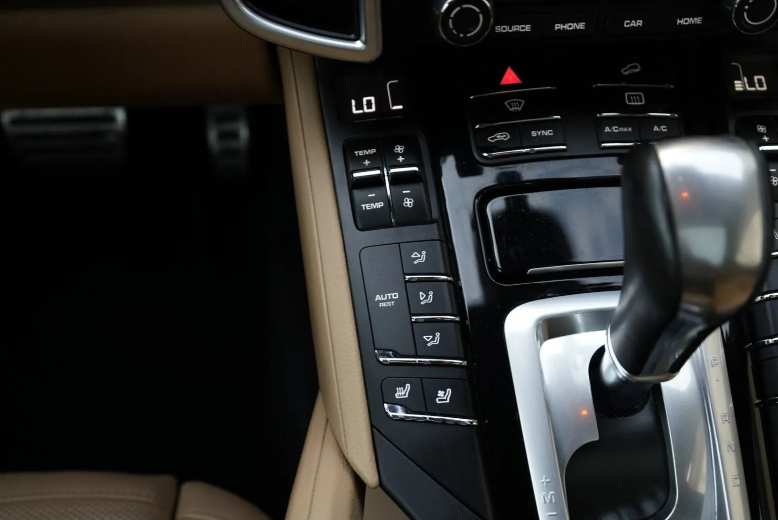 Porsche Cayenne photo 52