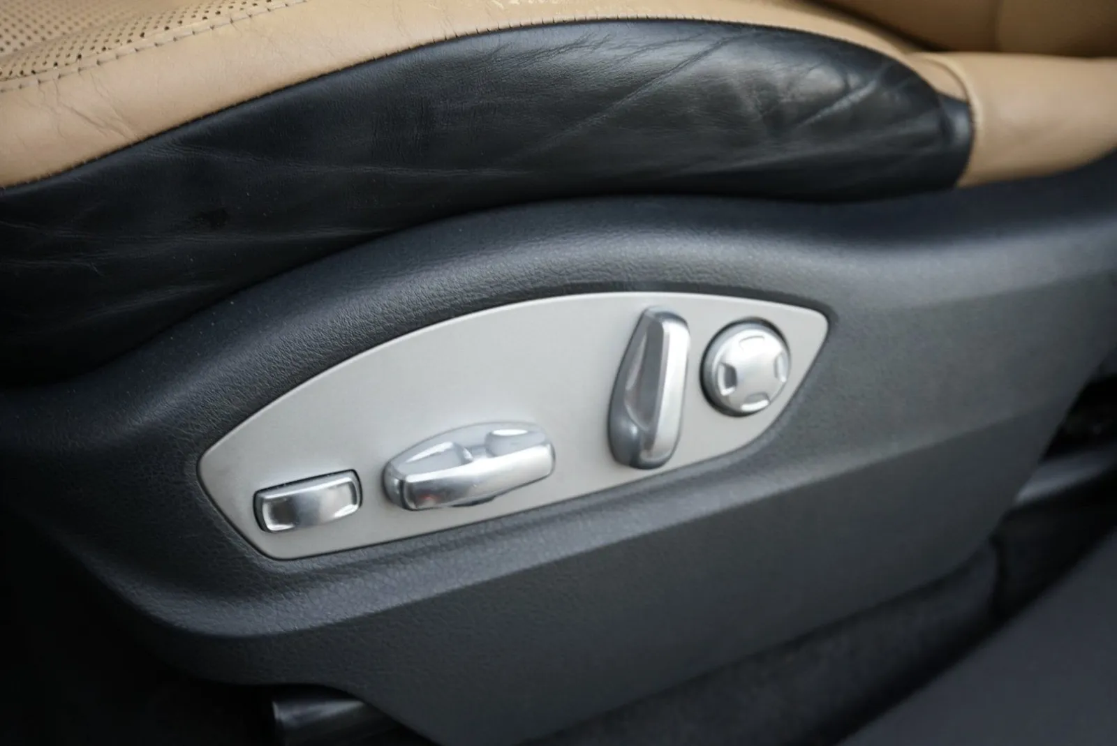 Porsche Cayenne photo 21