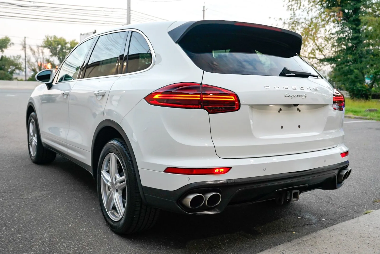 Porsche Cayenne photo 7