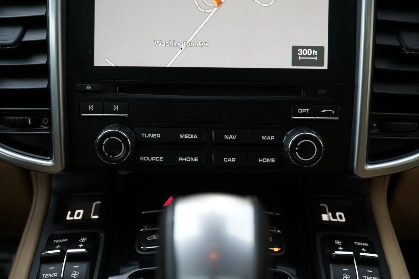Porsche Cayenne photo 50