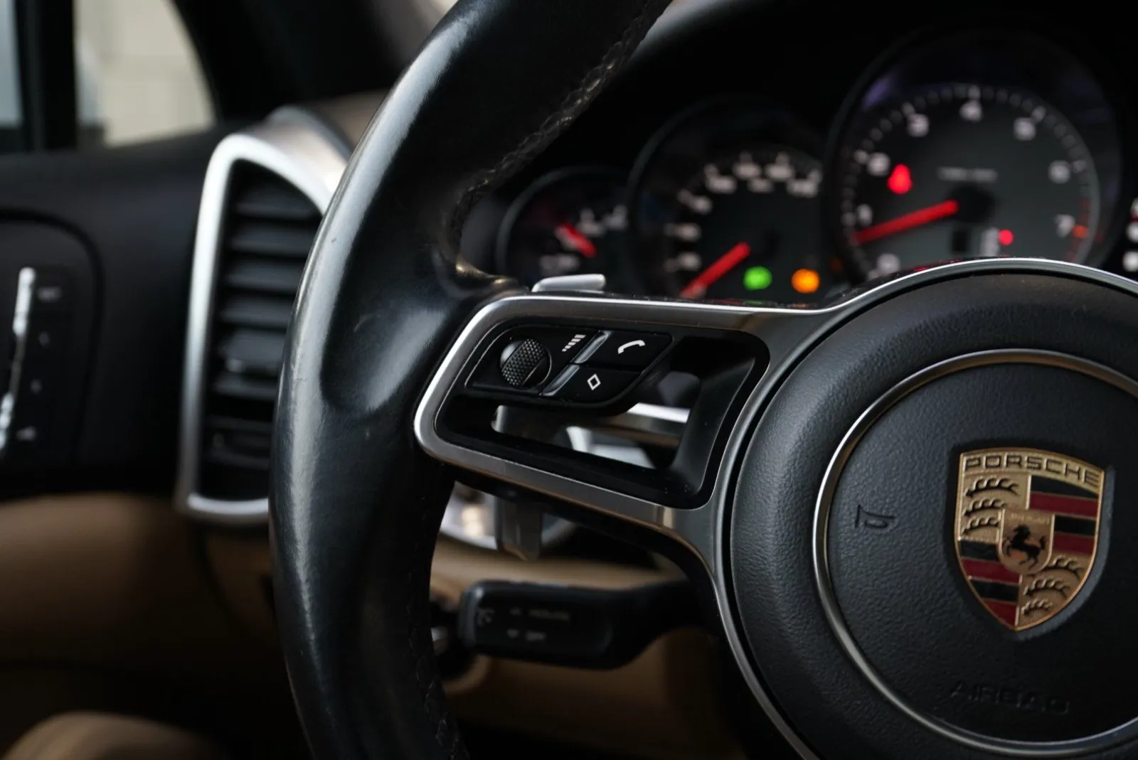 Porsche Cayenne photo 57