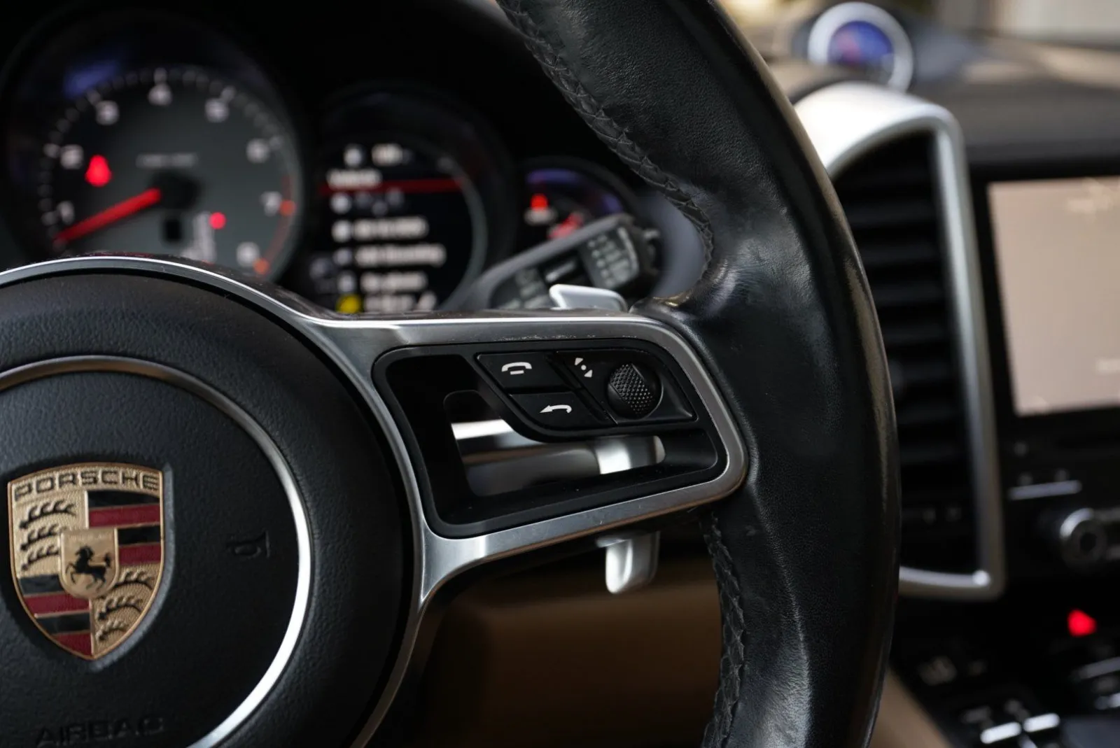 Porsche Cayenne photo 58