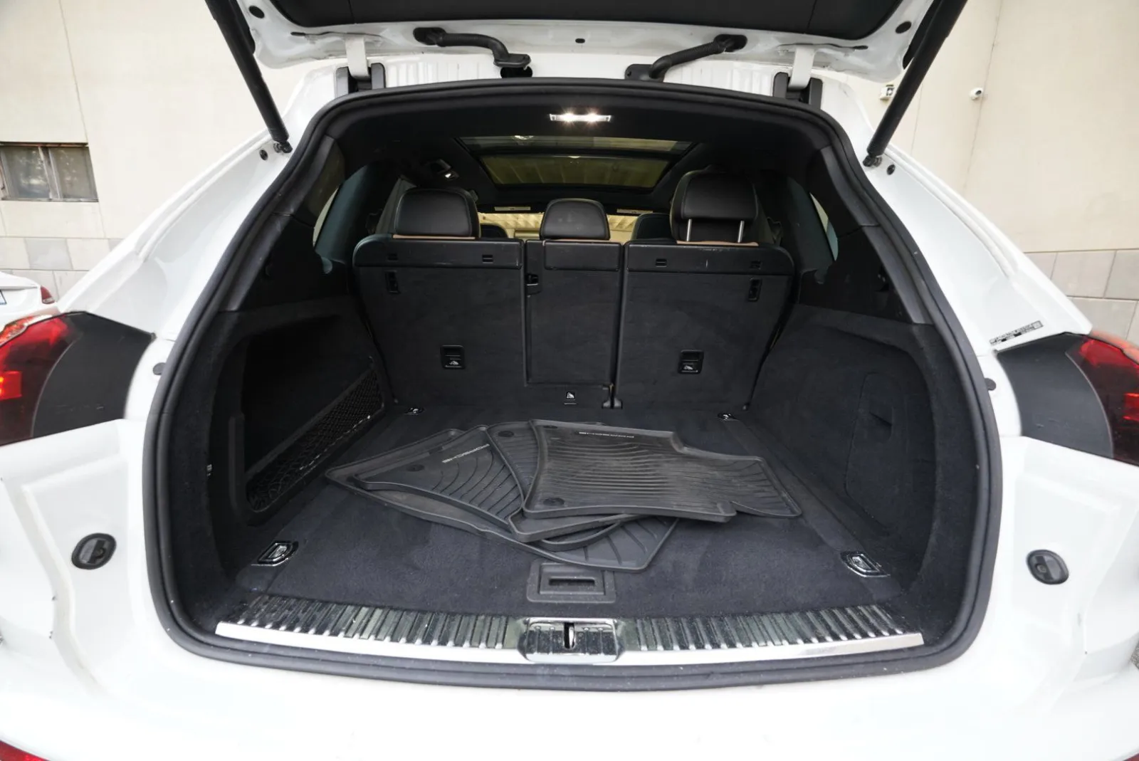 Porsche Cayenne photo 32