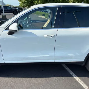 More photos of 2017 Porsche Cayenne S at 101 Motors, NJ
