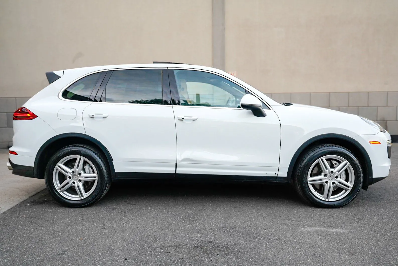 Porsche Cayenne photo 4