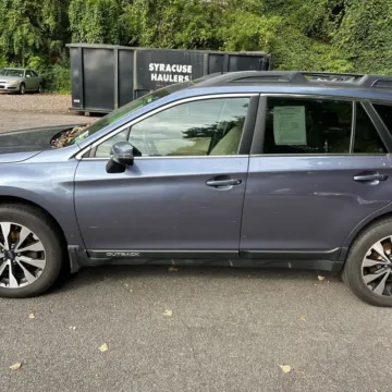 More photos of 2016 Subaru Outback 2.5i Limited at 101 Motors, NJ