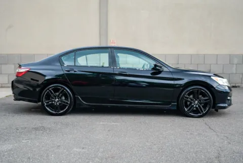More photos of 2017 Honda Accord Sport at 101 Motors, NJ