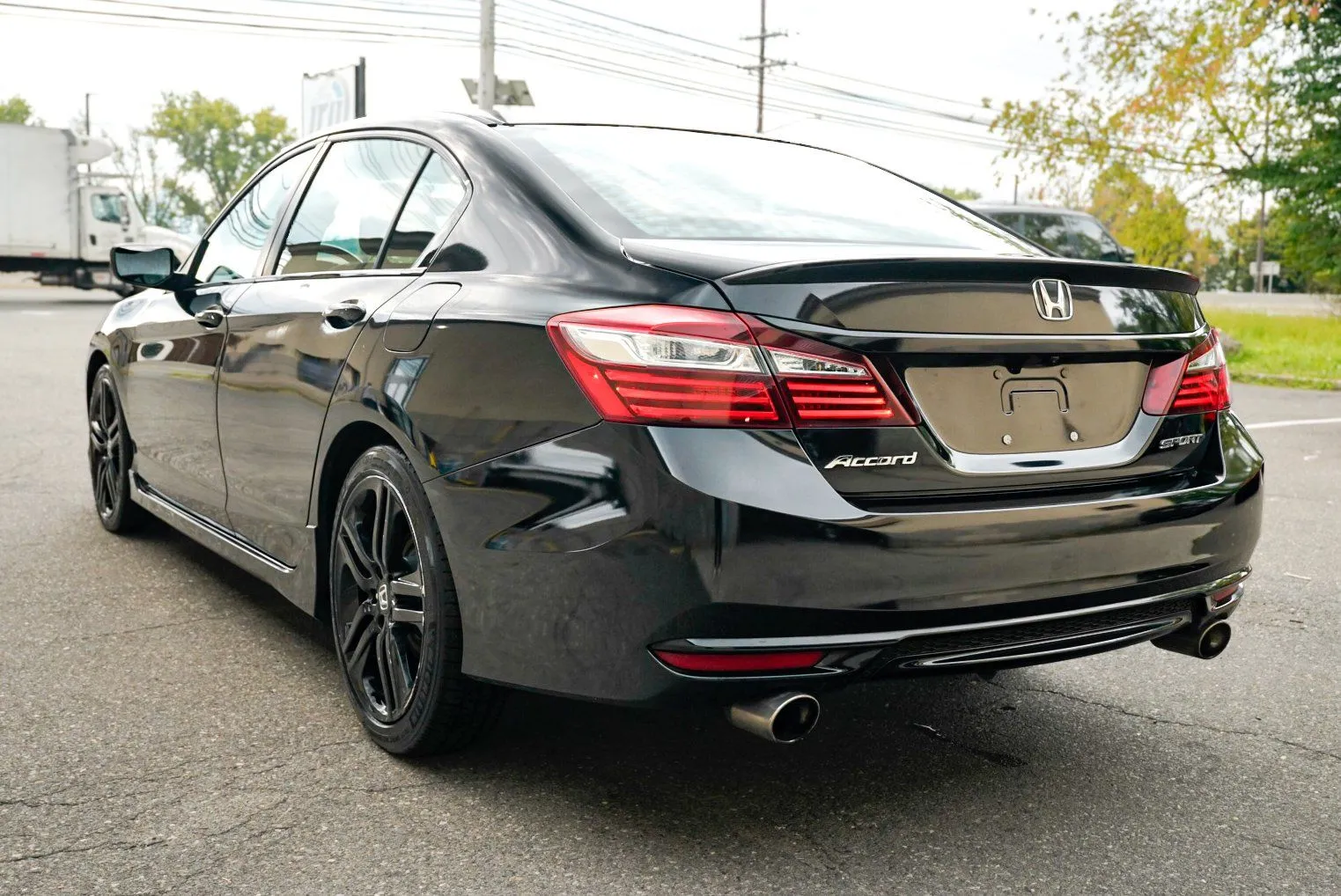 Honda Accord photo 7