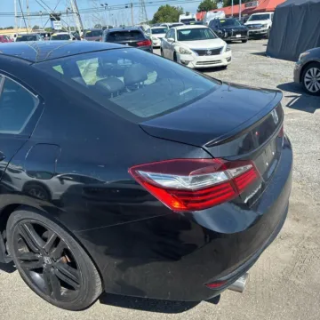 More photos of 2017 Honda Accord Sport at 101 Motors, NJ