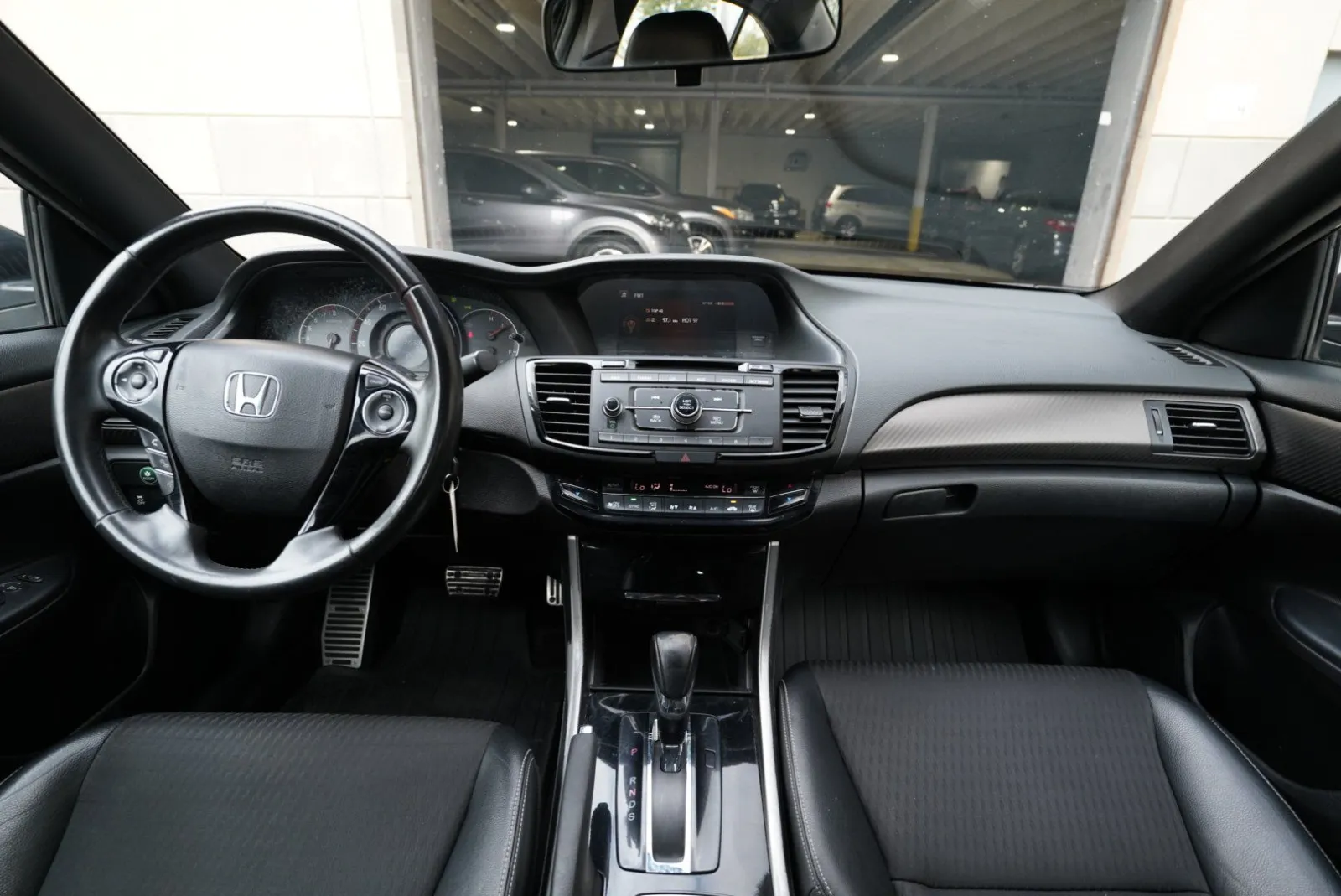 Honda Accord photo 38