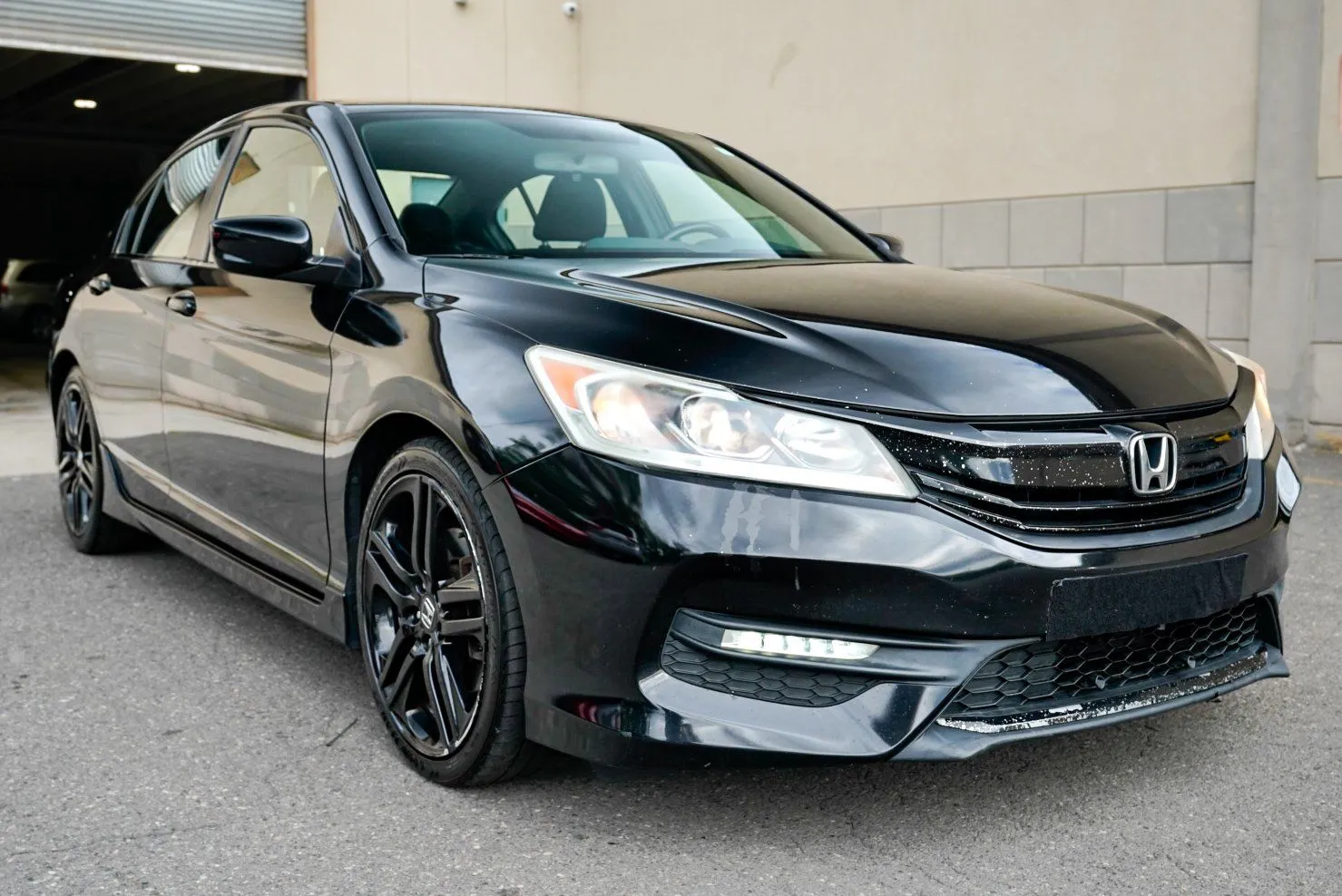 Honda Accord photo 3