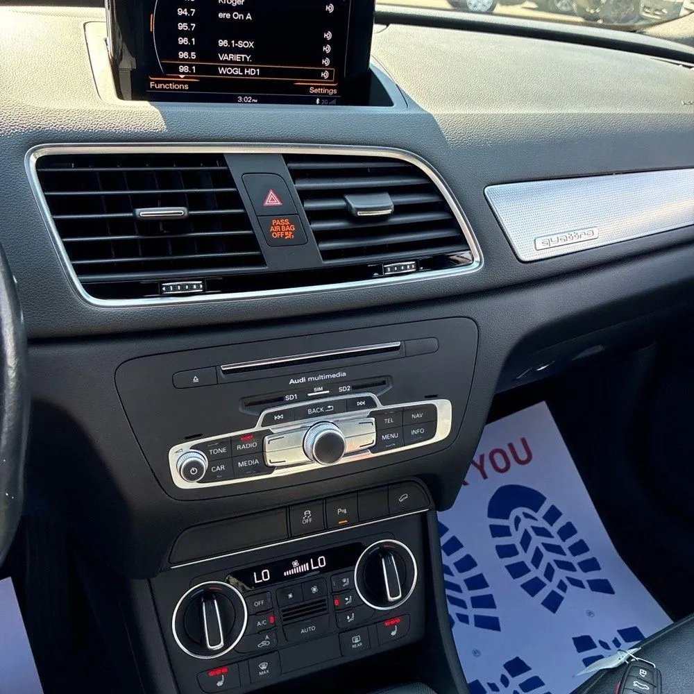 Audi Q3 photo 25