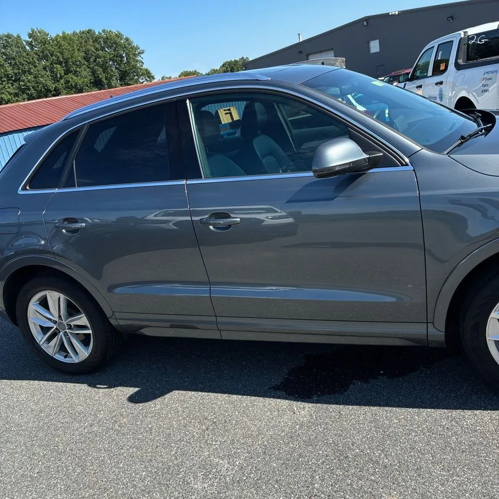 Audi Q3 photo 9