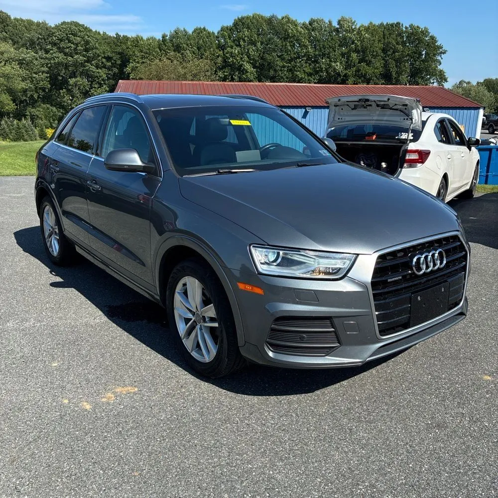 Audi Q3 photo 10