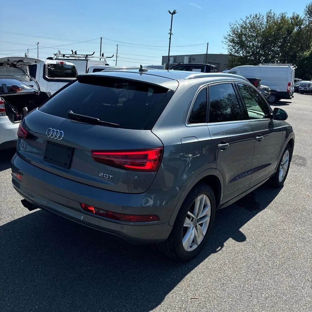 Audi Q3 photo 7