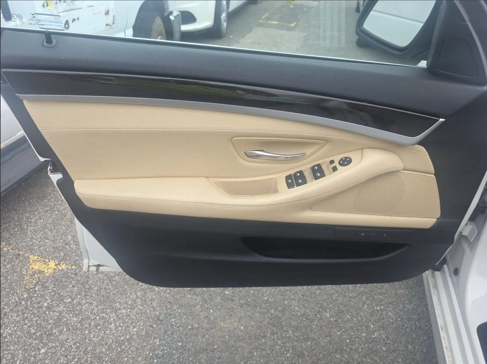 BMW 528i photo 15