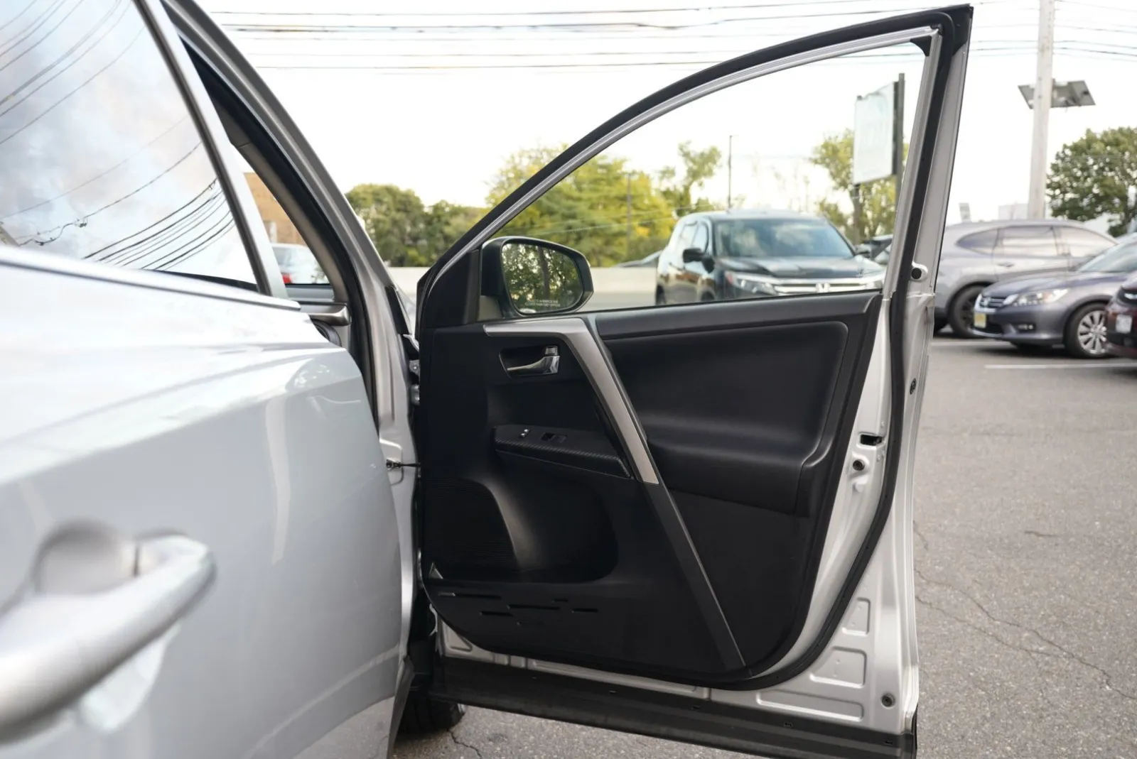 Toyota RAV4 photo 36