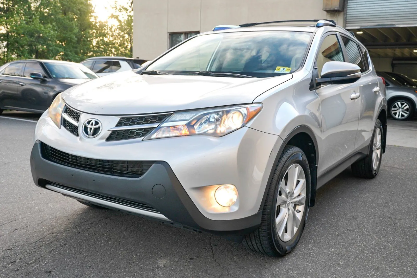 Toyota RAV4 photo 9