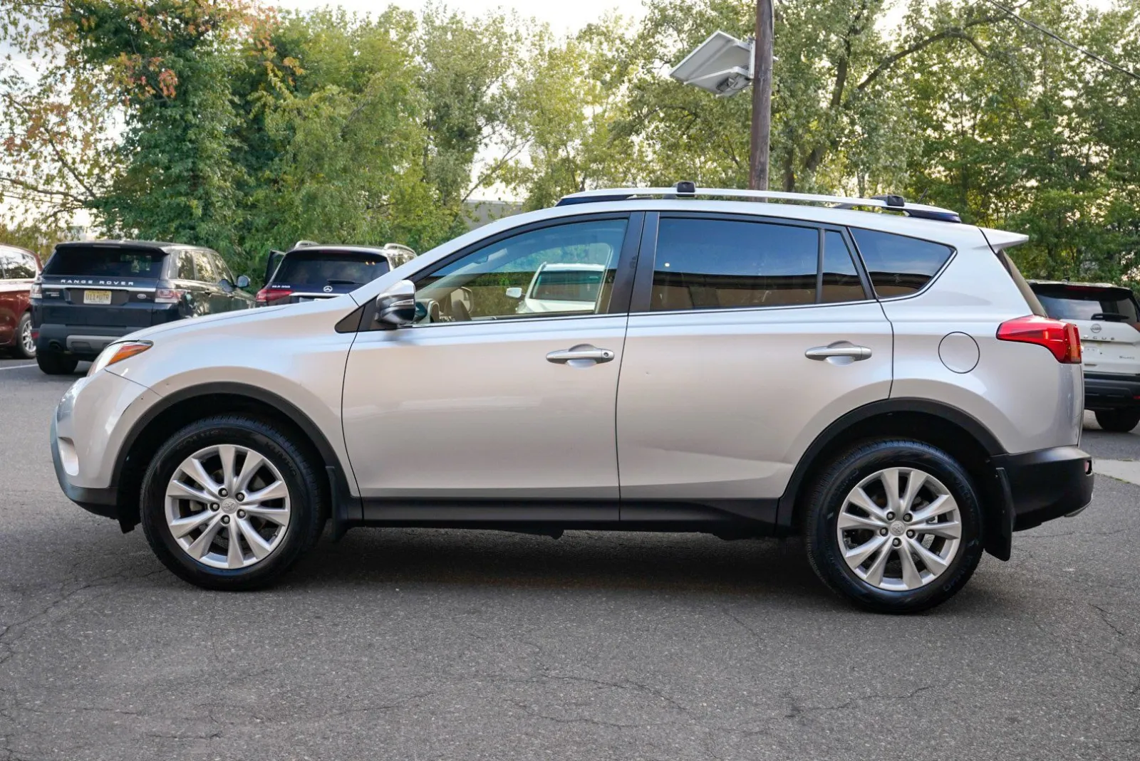Toyota RAV4 photo 8