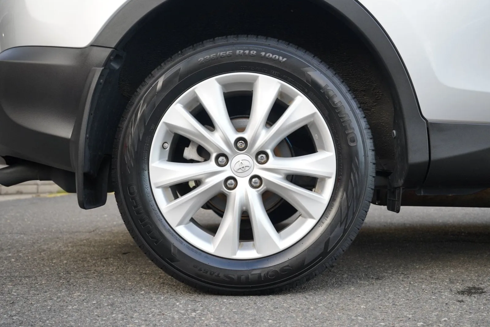 Toyota RAV4 photo 14