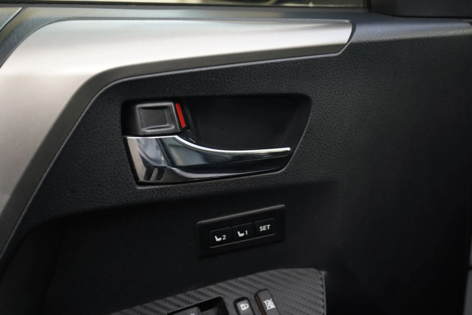 Toyota RAV4 photo 17
