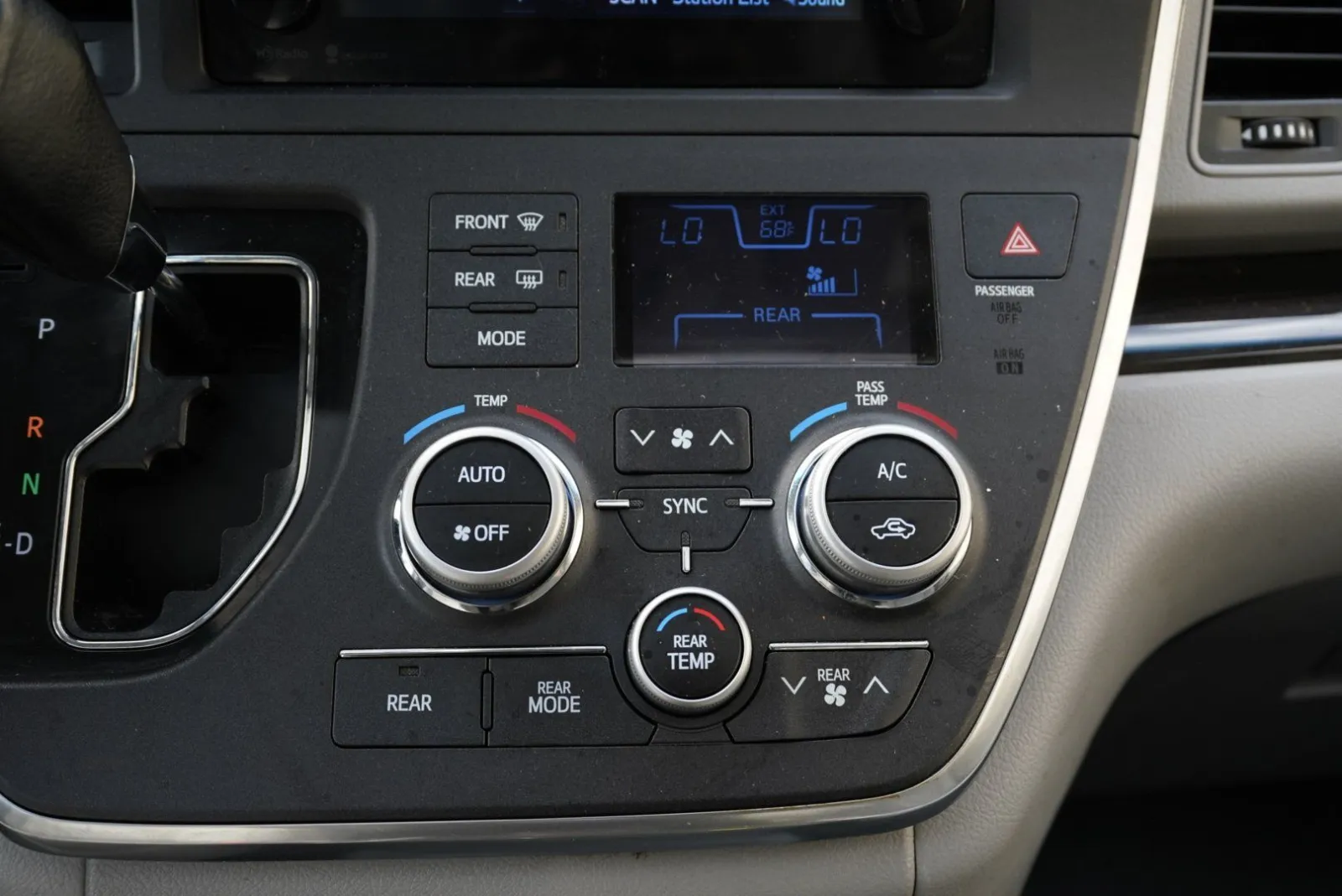 Toyota Sienna photo 43