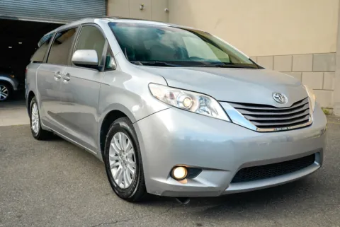 Another view of 2015 Toyota Sienna XLE 8 Passenger for sale in Carlstadt, NJ at 101 Motors