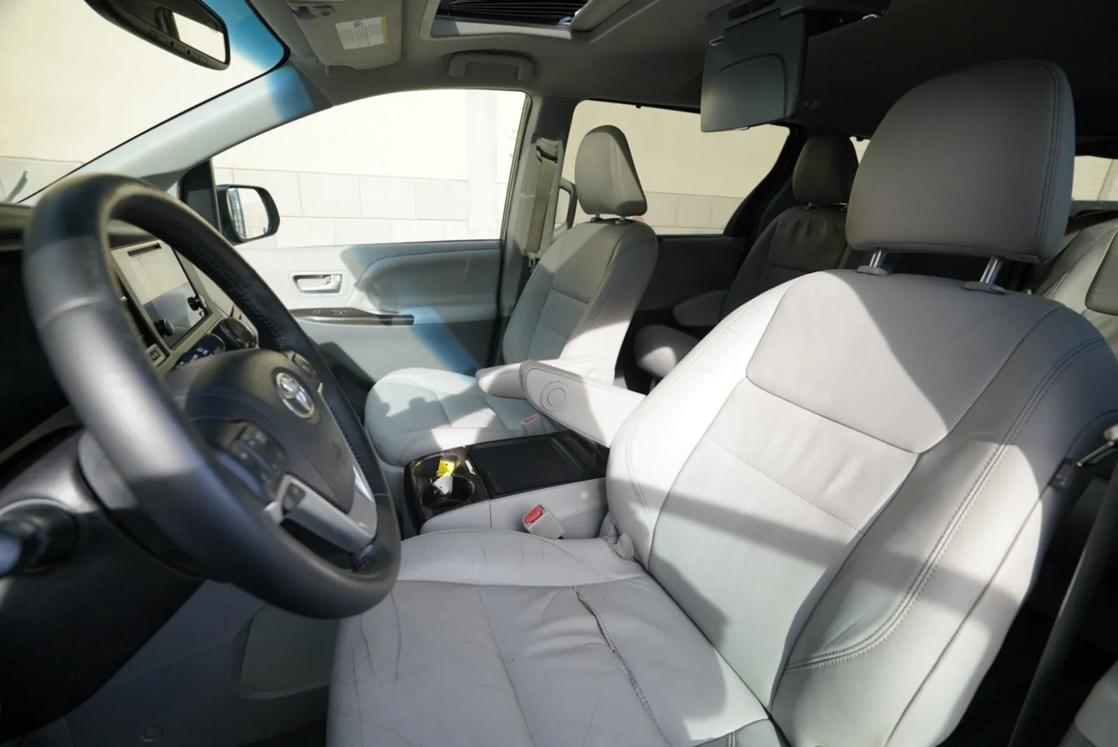 Toyota Sienna photo 21