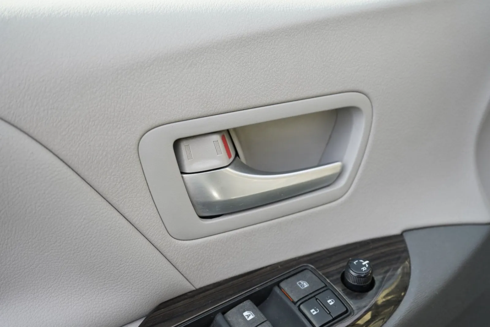 Toyota Sienna photo 19