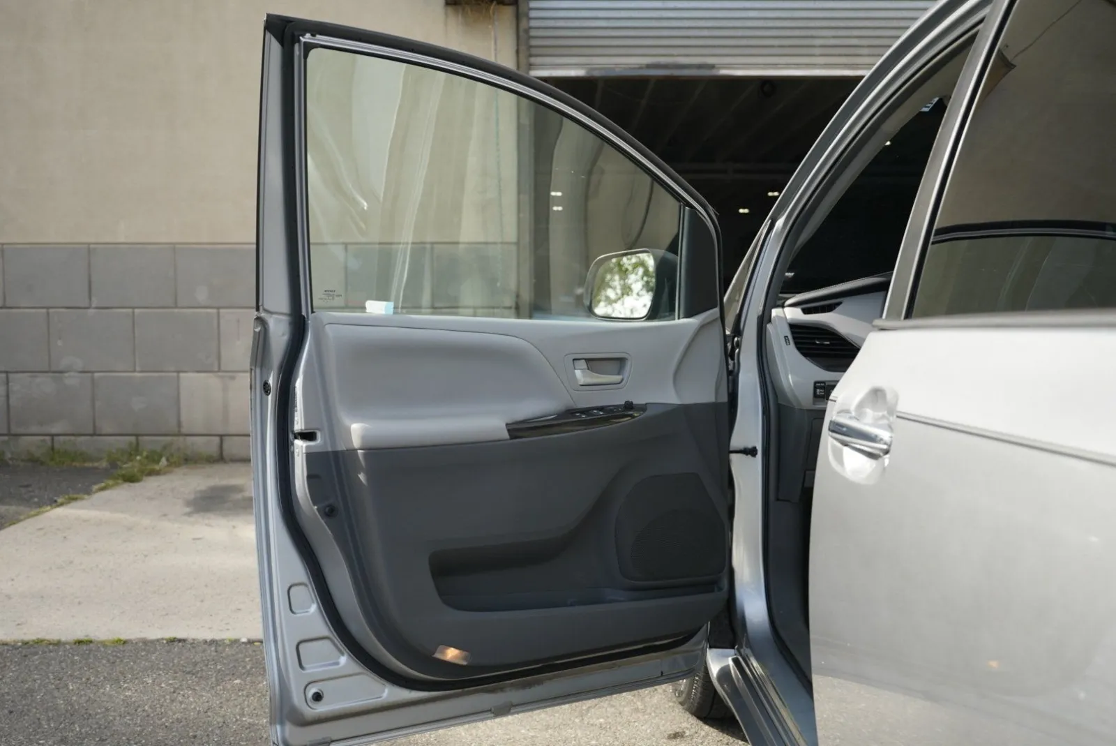 Toyota Sienna photo 18
