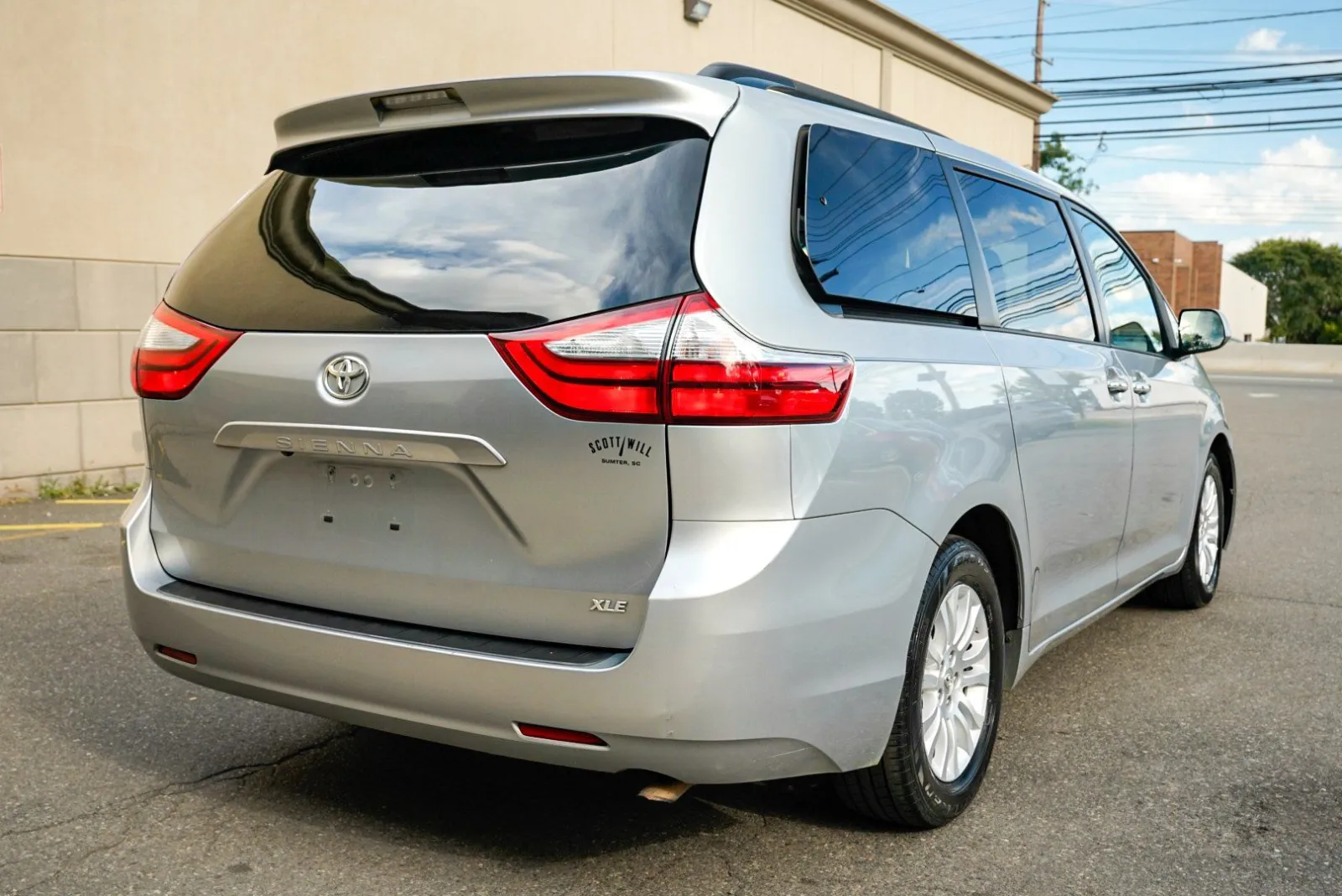 Toyota Sienna photo 5